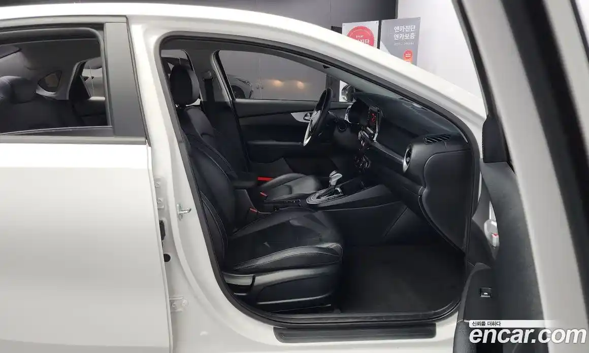 Kia K3 2022 1.6 Автомат в Москве № 54818, фото 19