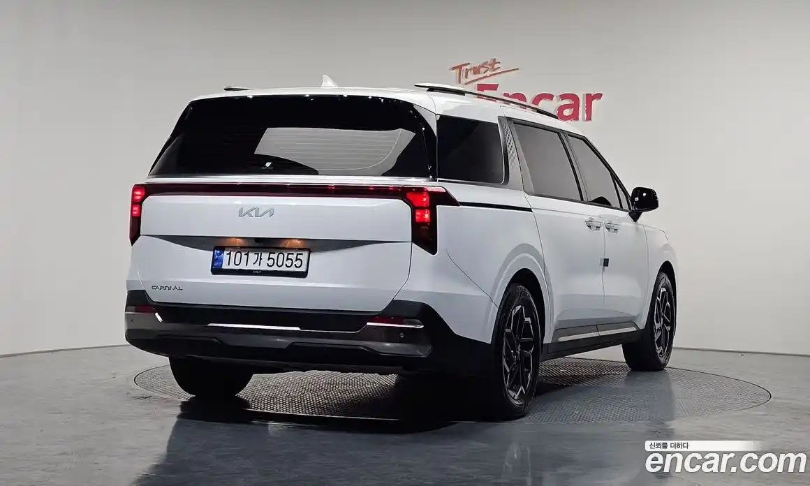 Kia Canival 2024 2.2 Автомат в Москве № 55809, фото 13