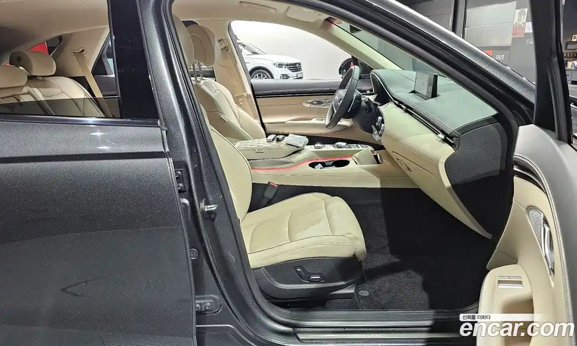 Genesis GV70 2023 2.5 Автомат в Москве № 56638, фото 13