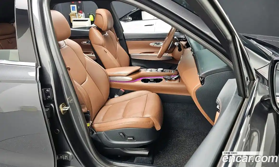 Genesis GV70 2021 2.2 Автомат в Москве № 56771, фото 18