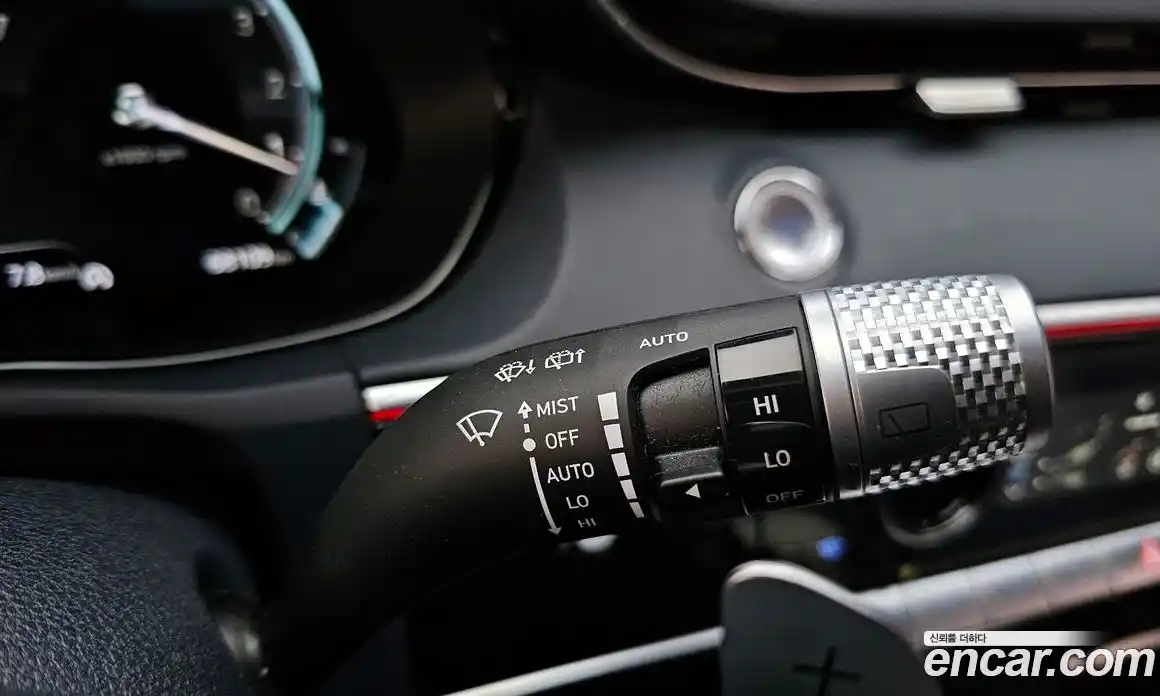 Genesis GV70 2023 2.5 Автомат в Москве № 57388, фото 16