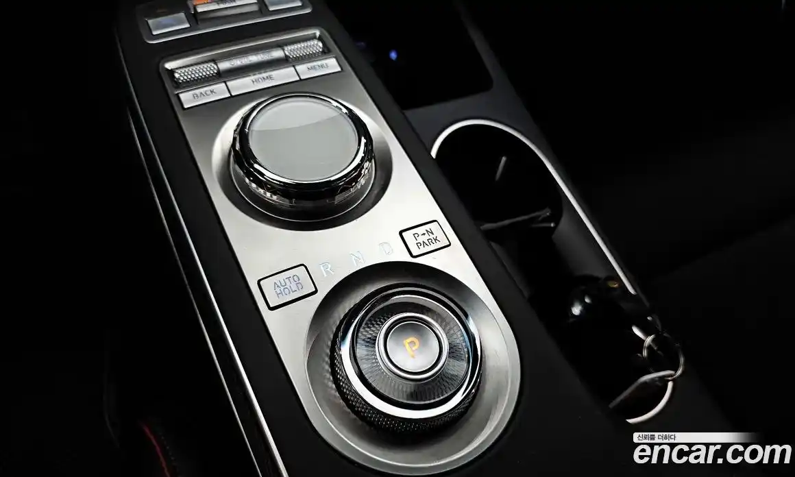 Genesis GV70 2023 2.5 Автомат в Москве № 57388, фото 17