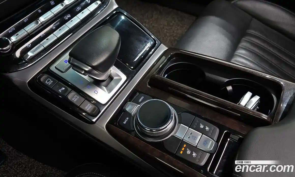 Genesis EQ900 2018 3.8 Автомат в Москве № 82077, фото 16