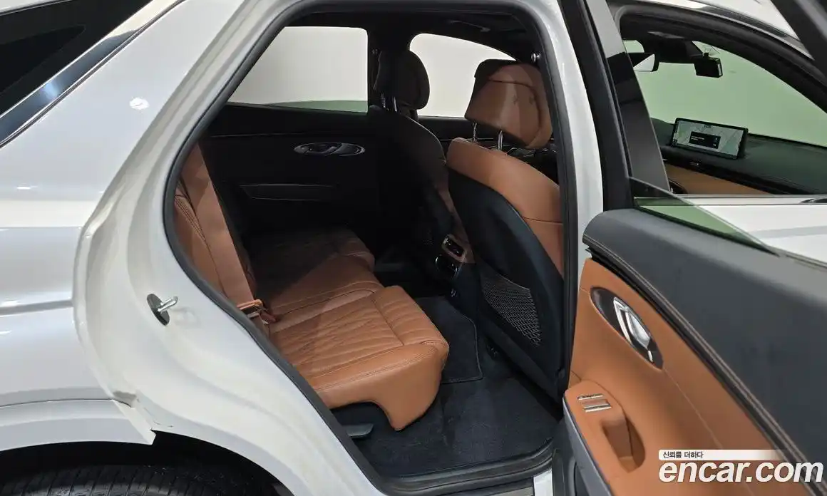 Genesis GV70 2023 2.5 Автомат в Москве № 83267, фото 12