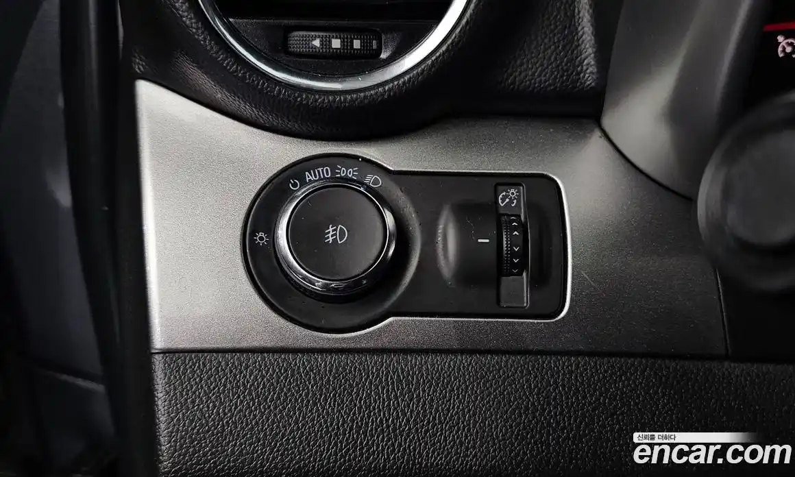 Chevrolet Orlando 2015 2.0 Автомат в Москве № 99834, фото 3