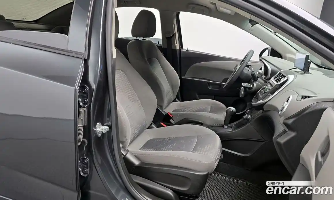 Chevrolet Aveo 2017 1.4 Автомат в Москве № 103754, фото 18