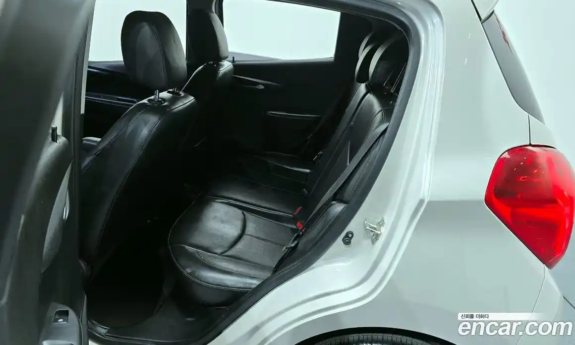 Chevrolet Spark 2017 1.0 Автомат в Москве № 105031, фото 15