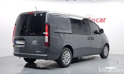Hyundai Staria 2025 2.2 Автомат в Москве № 107832, миниатюра 2