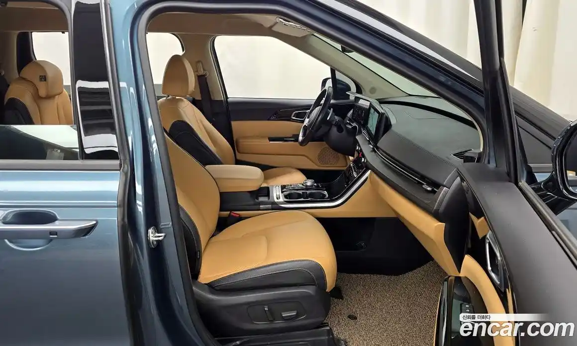 Kia Canival 2023 3.5 Автомат в Москве № 11044, фото 13