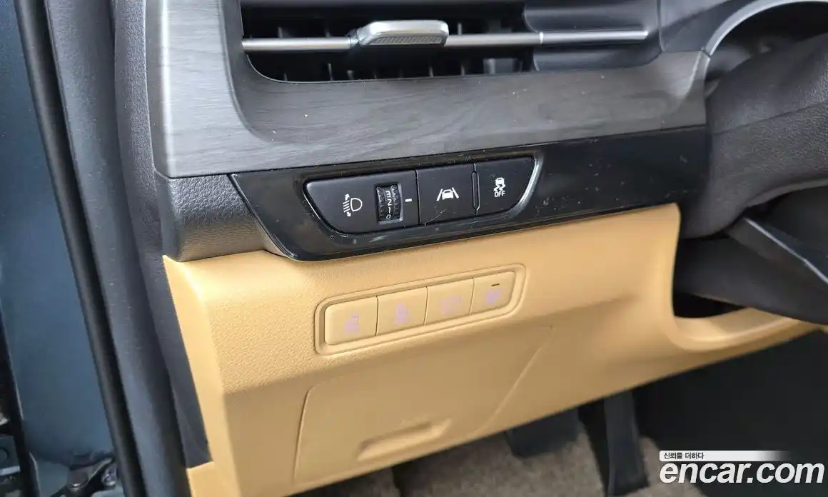 Kia Canival 2023 3.5 Автомат в Москве № 11044, фото 16