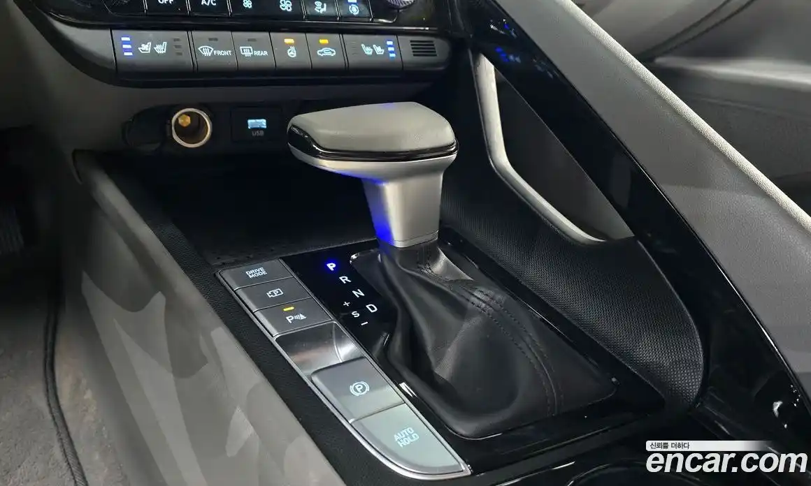 Hyundai Avante 2023 1.6 Автомат в Москве № 111804, фото 17