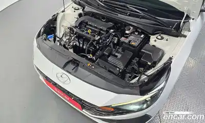 Hyundai Avante 2023 1.6 Автомат в Москве № 111804, миниатюра 4