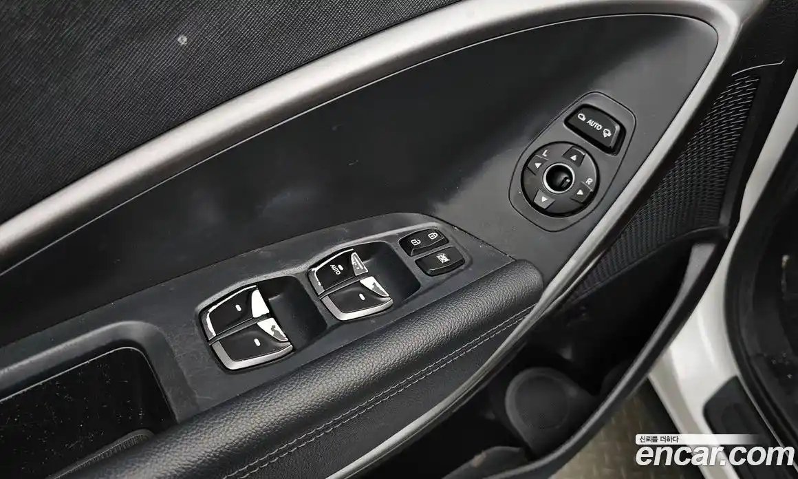 Hyundai Santa Fe 2016 2.0 Автомат в Москве № 111839, фото 2