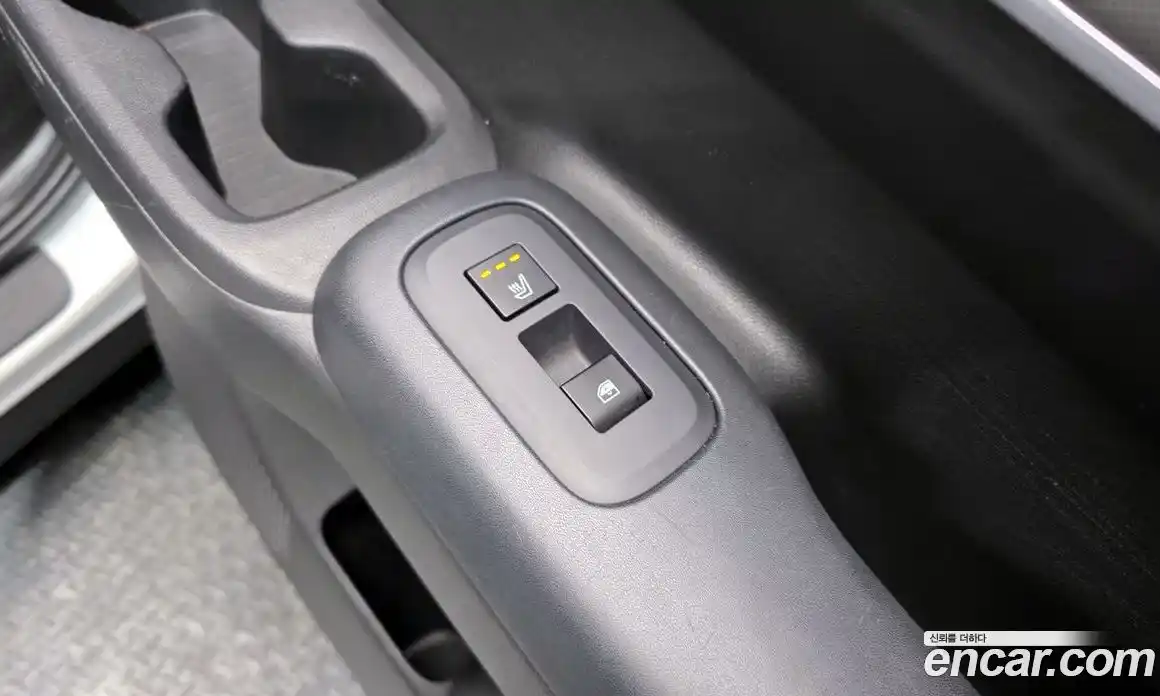 Hyundai Santa Fe 2024 1.6 Автомат в Москве № 112275, фото 20