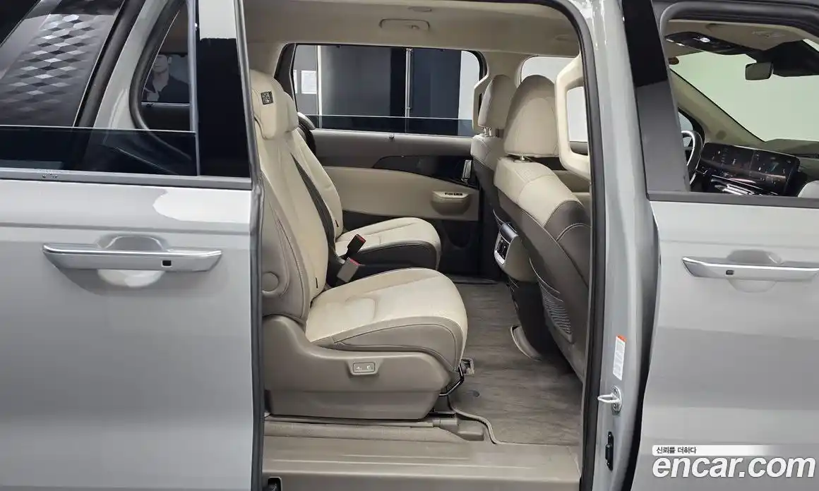 Kia Canival 2025 3.5 Автомат в Москве № 114339, фото 5