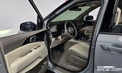 Kia Canival 2025 3.5 Автомат в Москве № 114339, миниатюра 8