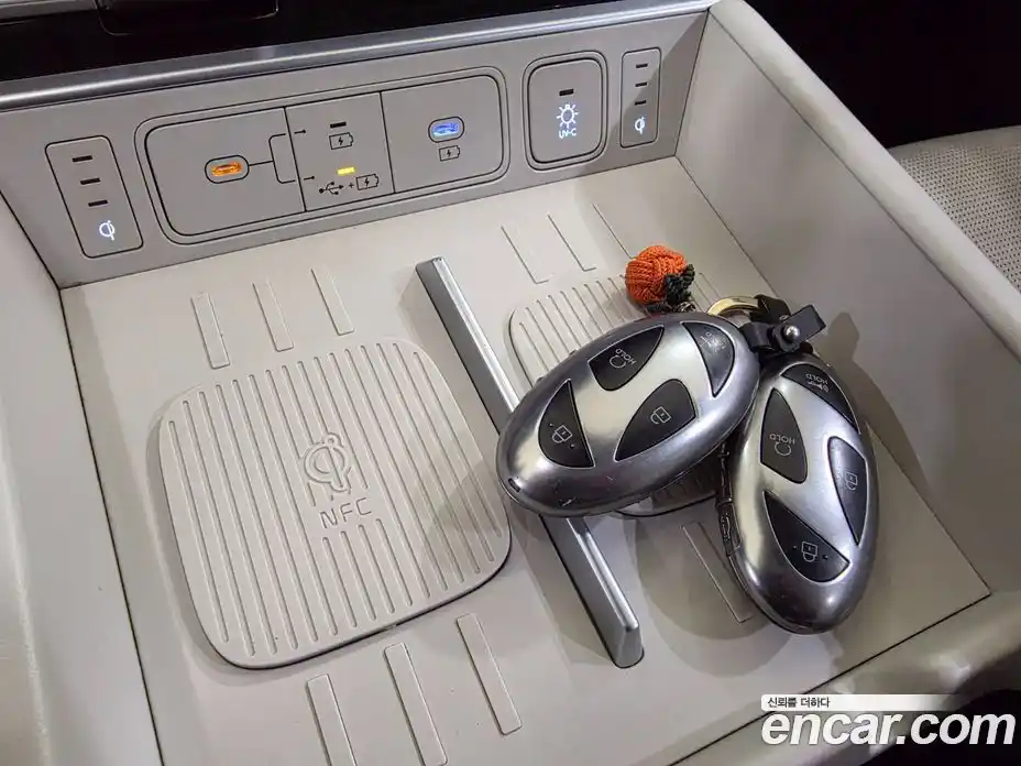 Hyundai Santa Fe 2024 2.5 Автомат в Москве № 114862, фото 14