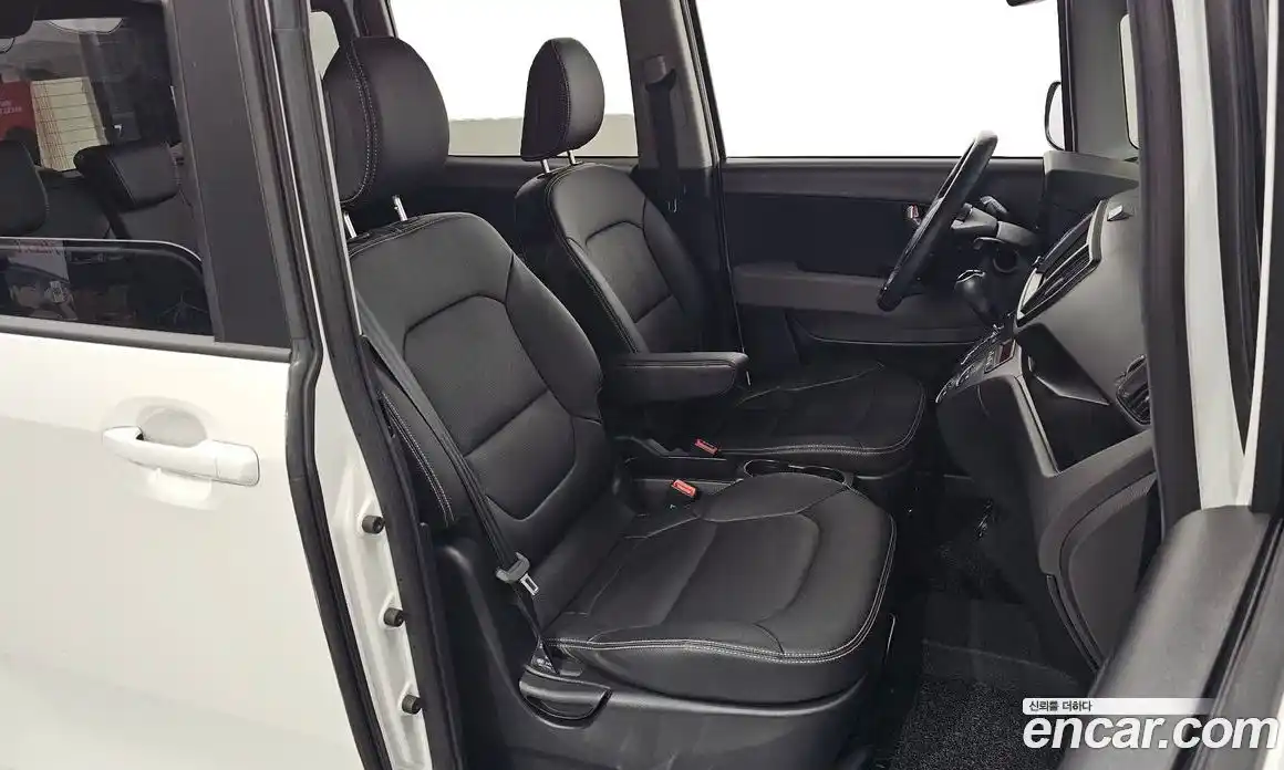 Kia Ray 2023 1.0 Автомат в Москве № 115710, фото 10