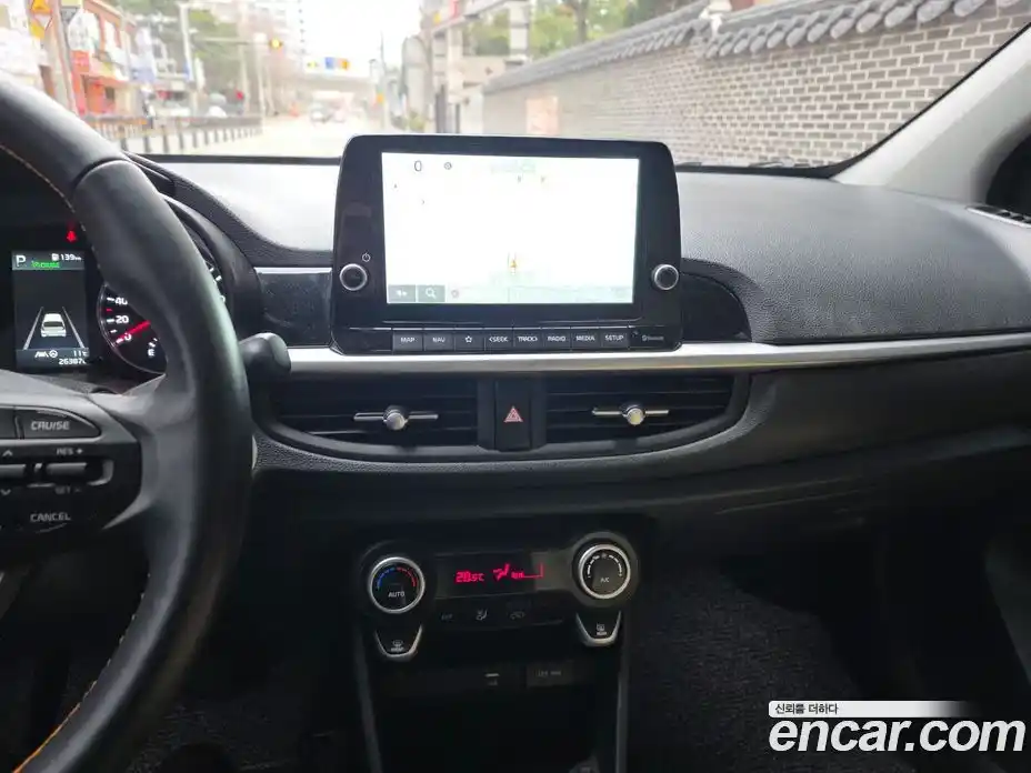 Kia Morning 2021 1.0 Автомат в Москве № 120769, фото 11