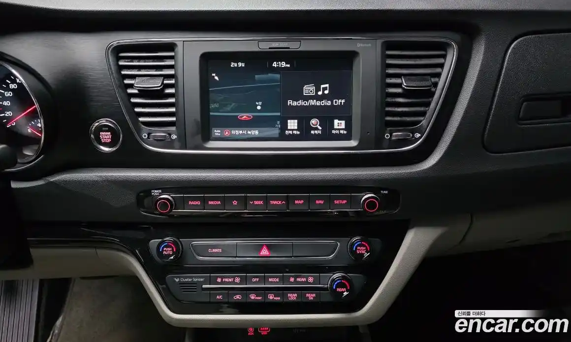 Kia Canival 2019 2.2 Автомат в Москве № 122353, фото 9