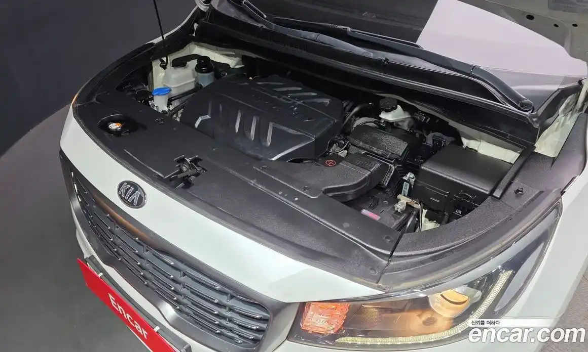 Kia Canival 2019 2.2 Автомат в Москве № 122353, фото 10