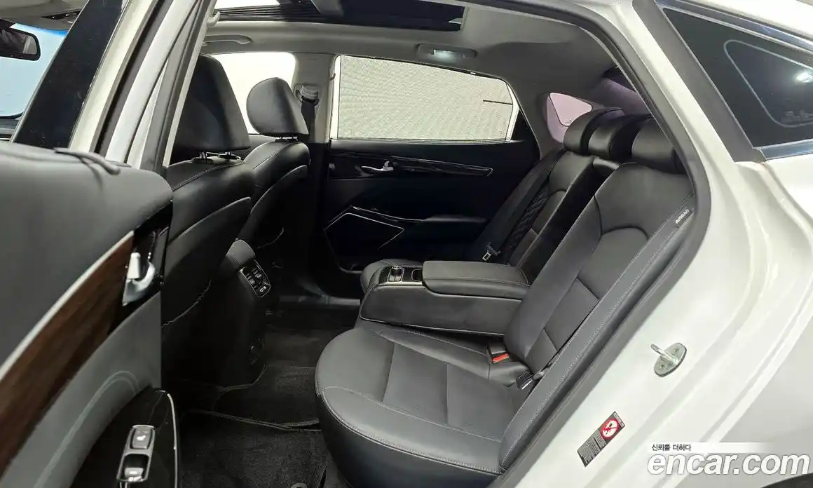 Kia K7 2018 3.3 Автомат в Москве № 123916, фото 20