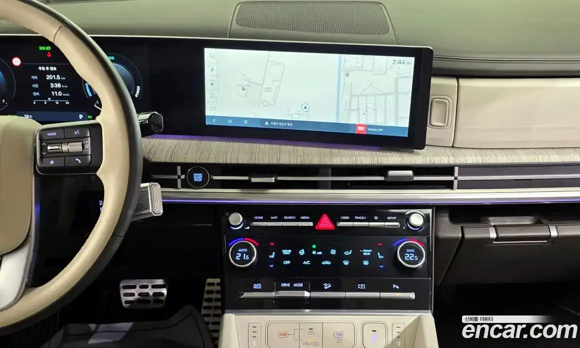 Hyundai Santa Fe 2024 1.6 Автомат в Москве № 125127, фото 14