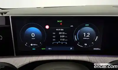 Hyundai Santa Fe 2024 1.6 Автомат в Москве № 125127, миниатюра 8