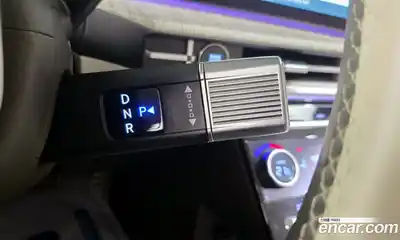 Hyundai Santa Fe 2024 1.6 Автомат в Москве № 125127, миниатюра 9