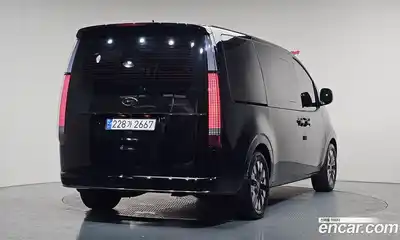 Hyundai Staria, 2023