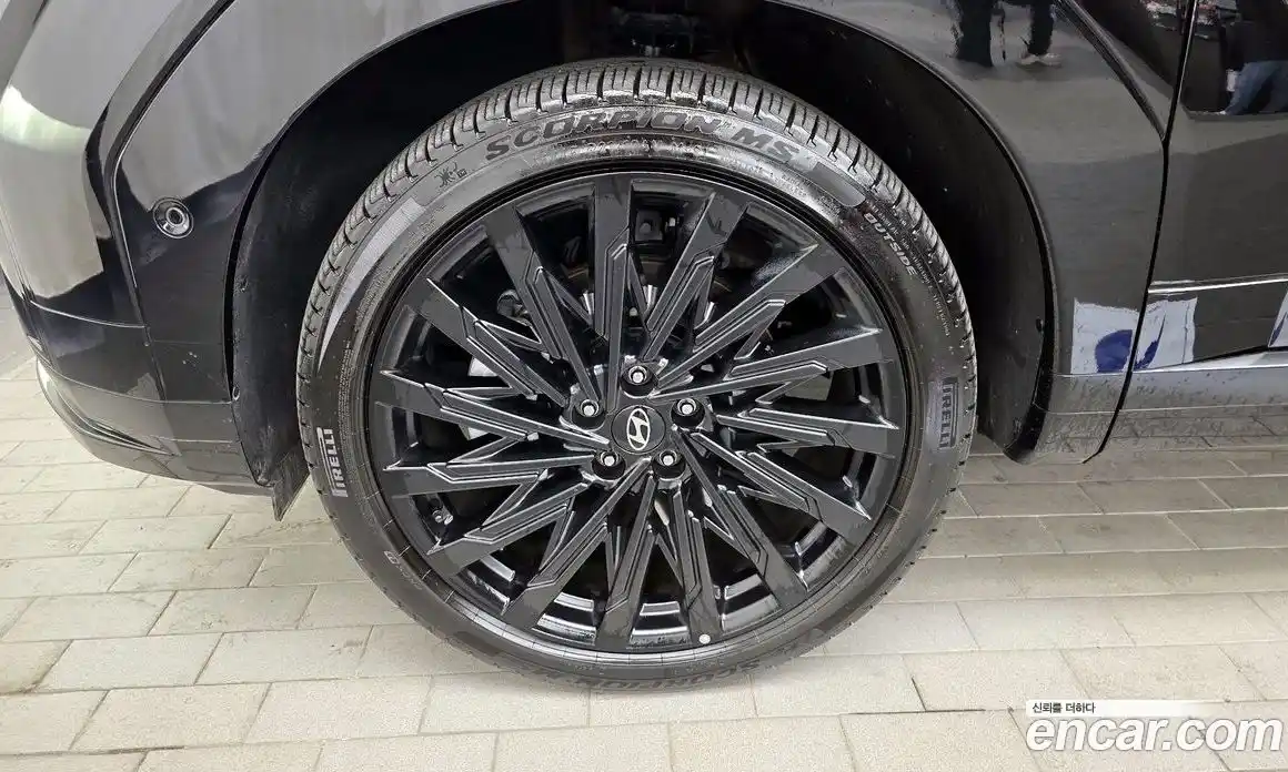 Hyundai Santa Fe 2025 2.5 Автомат в Москве № 130136, фото 2