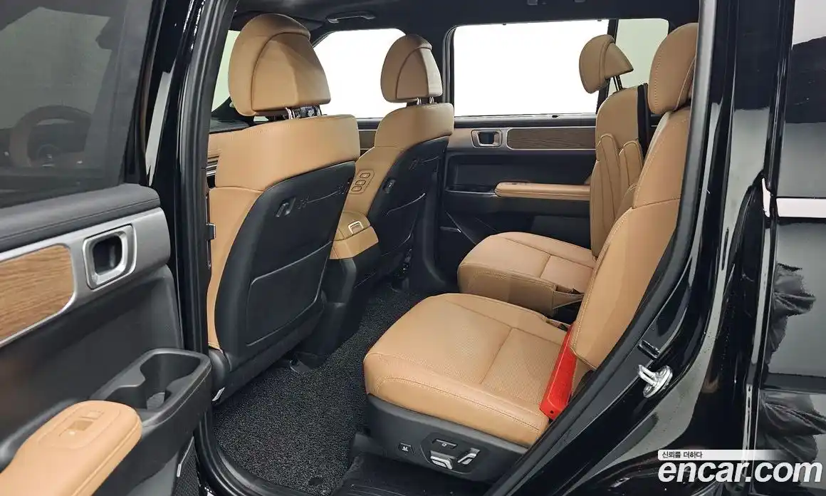 Hyundai Santa Fe 2025 1.6 Автомат в Москве № 130613, фото 16