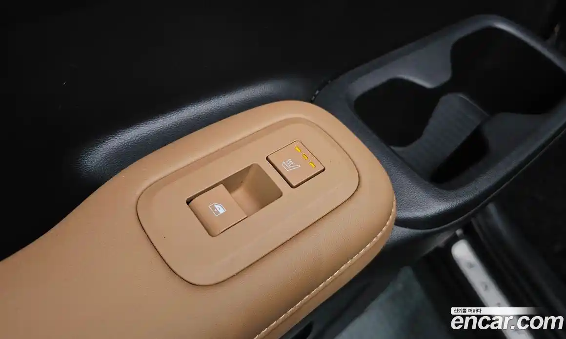 Hyundai Santa Fe 2025 1.6 Автомат в Москве № 130613, фото 7