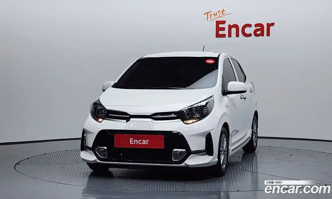 Kia Morning 2023 1.0 Автомат в Москве № 130975, фото 1