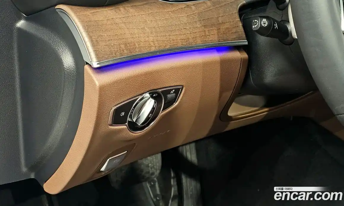 Mercedes-Benz E-Class 2023 2.0 Автомат в Москве № 139831, фото 15