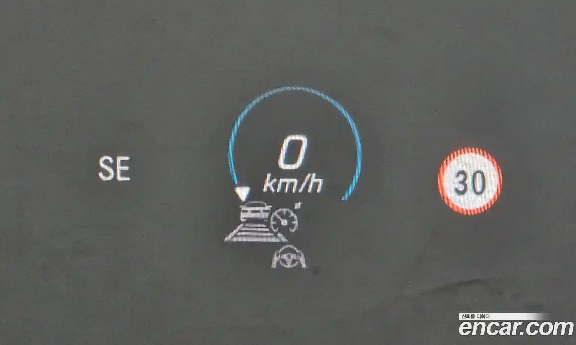 Mercedes-Benz E-Class 2023 2.0 Автомат в Москве № 140460, фото 3