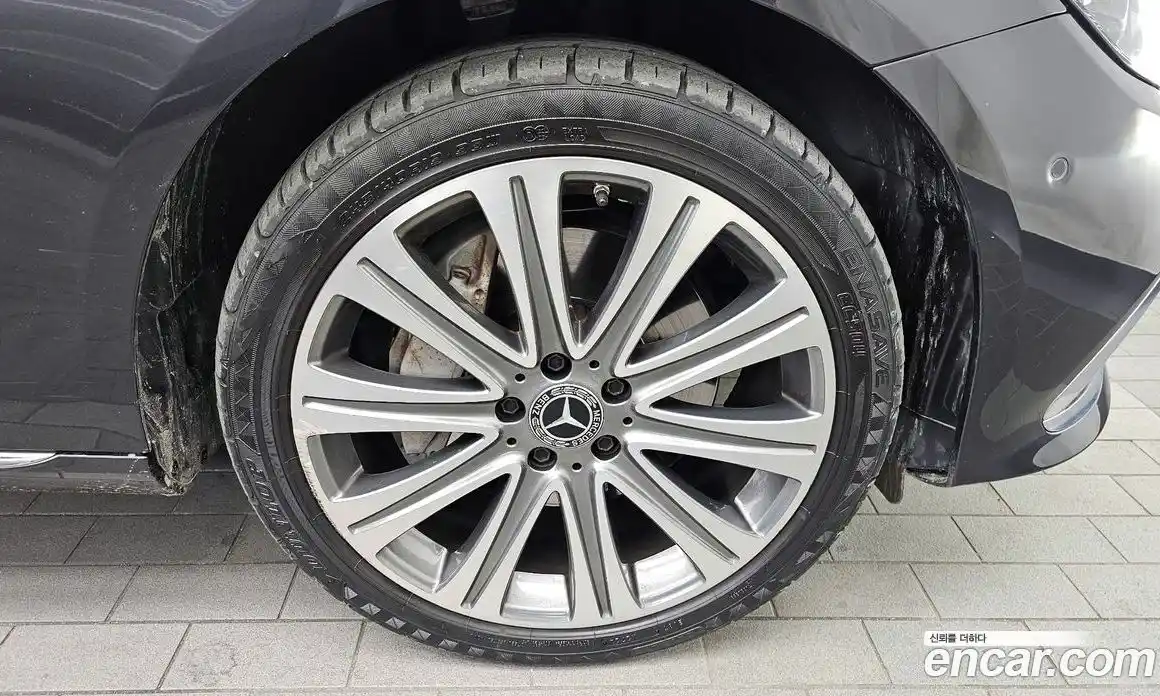 Mercedes-Benz E-Class 2023 2.0 Автомат в Москве № 140460, фото 10