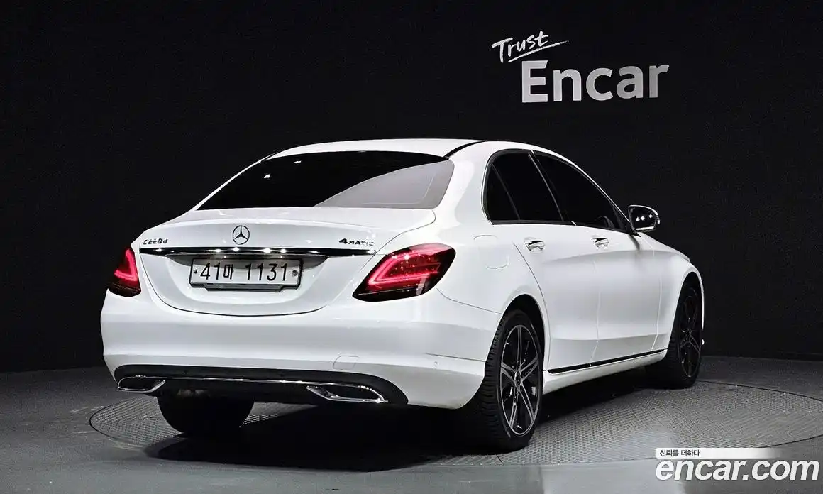 Mercedes-Benz C-Class 2019 1.9 Автомат в Москве № 141217, фото 3