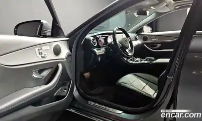 Mercedes-Benz E-Class 2017 2.0 Автомат в Москве № 142841, миниатюра 11