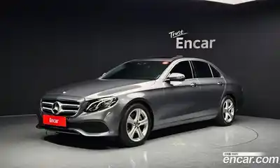Mercedes-Benz E-Class 2017 2.0 Автомат в Москве № 142841, миниатюра 2