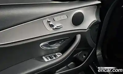 Mercedes-Benz E-Class 2017 2.0 Автомат в Москве № 142841, миниатюра 10