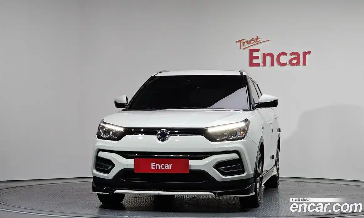 SsangYong TIBOLI 2018 1.6 Автомат в Москве № 146855, фото 1