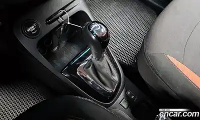 Renault QM3 2015 1.5 Автомат в Москве № 148890, миниатюра 2