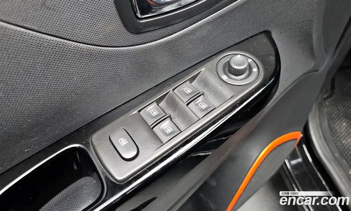 Renault QM3 2015 1.5 Автомат в Москве № 148890, фото 3