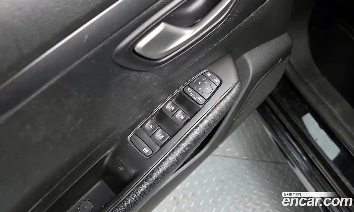 Renault SM6 2017 2.0 Автомат в Москве № 151066, фото 15