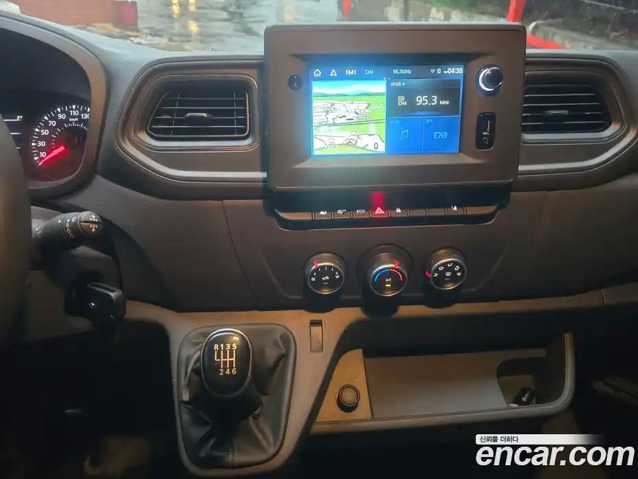 Renault Master 2020 2.3 Механическая в Москве № 152040, фото 13