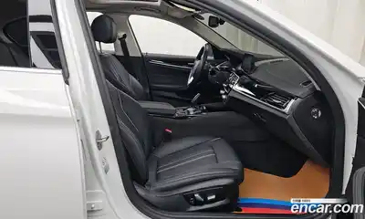 BMW 5-Series 2020 2.0 Автомат в Москве № 157540, миниатюра 6