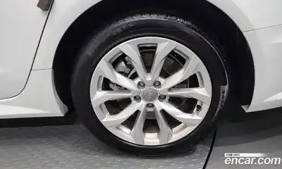 Audi A6 2018 2.0 Автомат в Москве № 160439, миниатюра 9