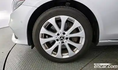 Mercedes-Benz E-Class 2020 2.0 Автомат в Москве № 160743, миниатюра 11