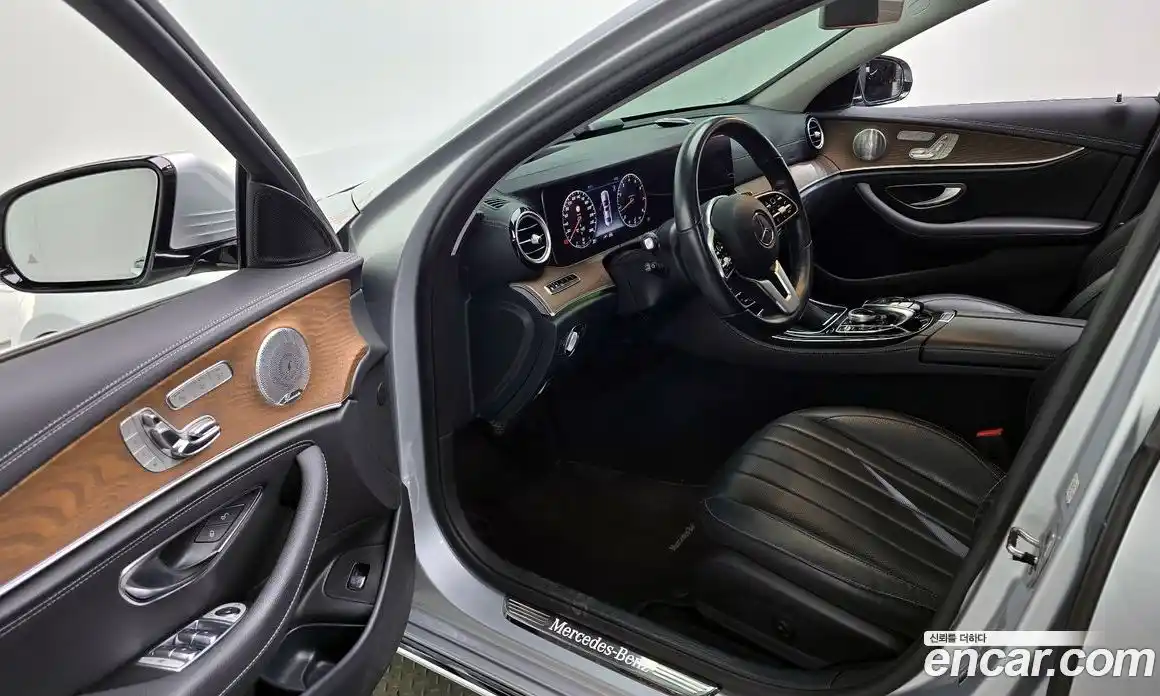 Mercedes-Benz E-Class 2020 2.0 Автомат в Москве № 160743, фото 14